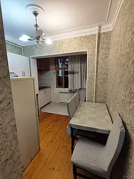 Satılır 2 otaqlı mənzil 56 m²