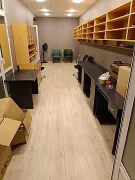 Kirayə verilir 4 otaqlı ofis 90 m²