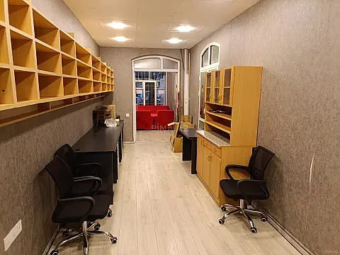 Kirayə verilir 4 otaqlı ofis 90 m² — Bakı, Nizami 4 otaq 90.00 m²