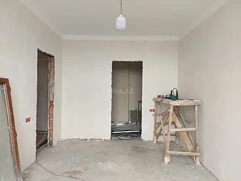 Satılır 3 otaqlı mənzil 130 m²