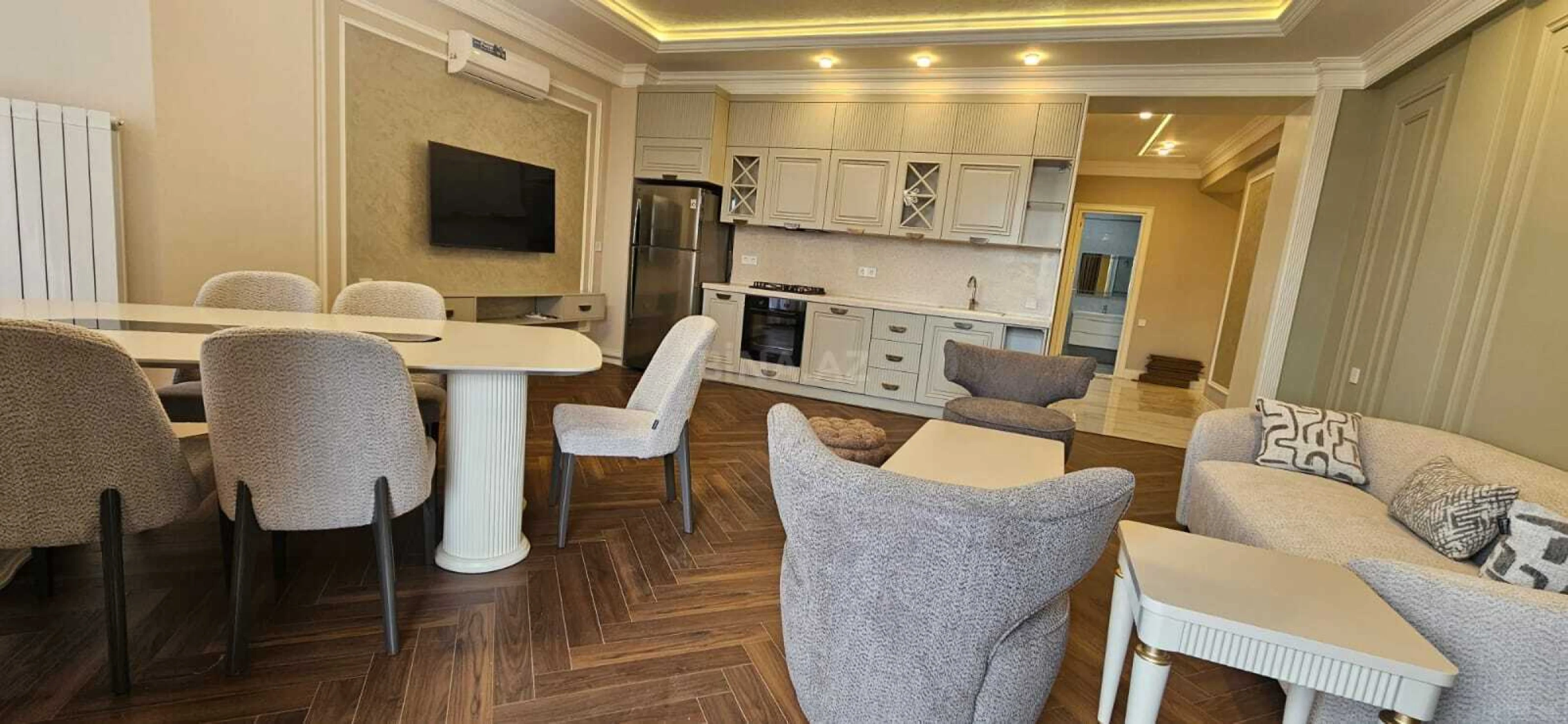 Kirayə verilir 3 otaqlı mənzil 115 m²