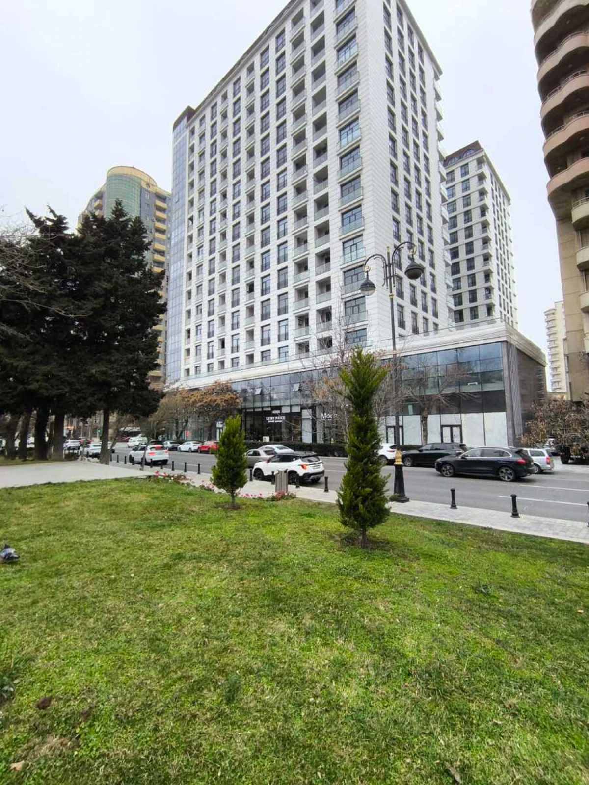 Satılır 2 otaqlı mənzil 72 m²