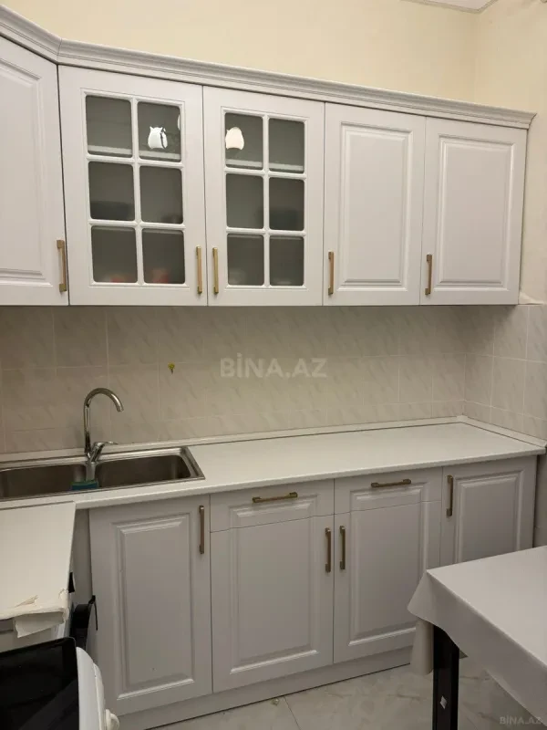 Kirayə verilir 2 otaqlı mənzil 60 m²