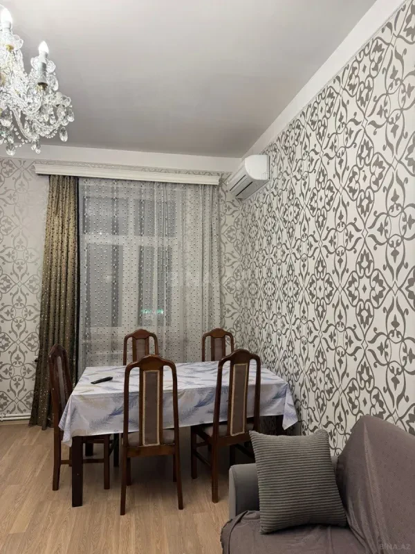 Kirayə verilir 2 otaqlı mənzil 60 m²