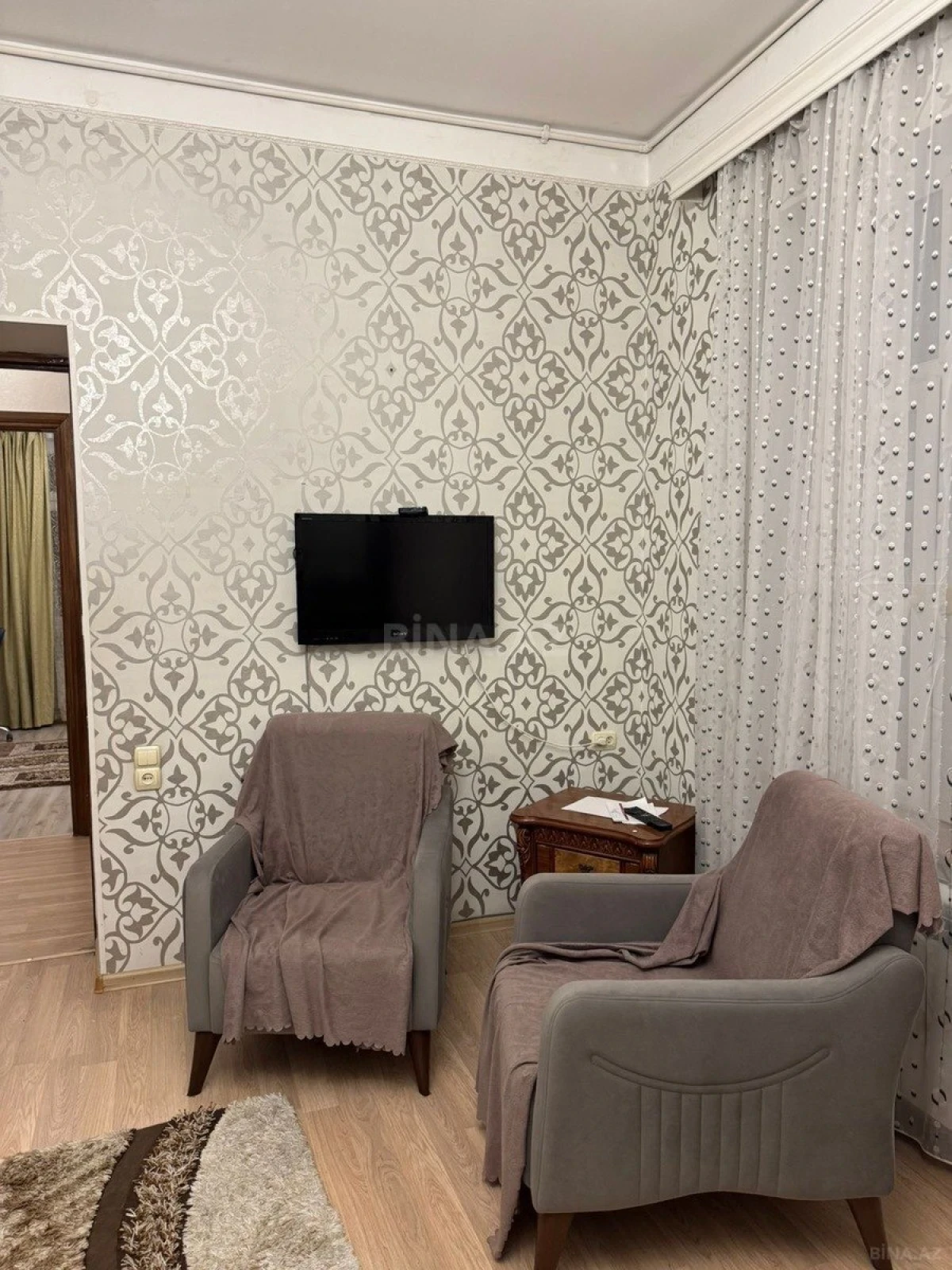 Kirayə verilir 2 otaqlı mənzil 60 m²