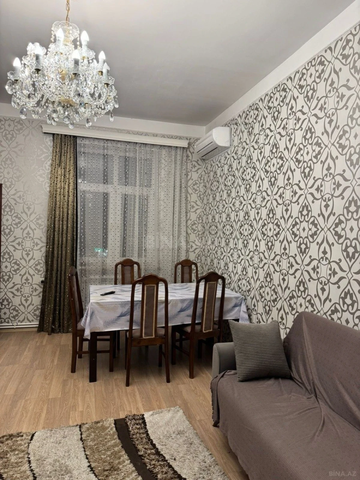 Kirayə verilir 2 otaqlı mənzil 60 m²