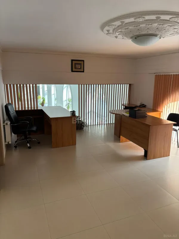 Kirayə verilir obyekt 351 m²