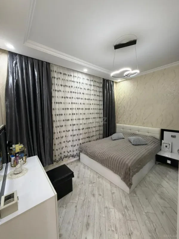 Satılır 3 otaqlı həyət evi 200 m²