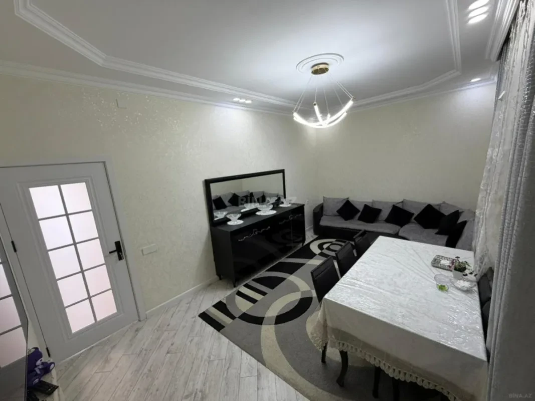 Satılır 3 otaqlı həyət evi 200 m²