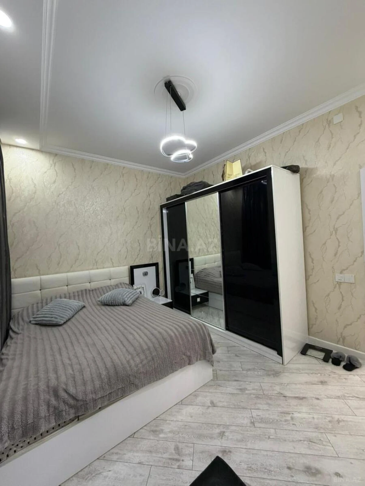 Satılır 3 otaqlı həyət evi 200 m²