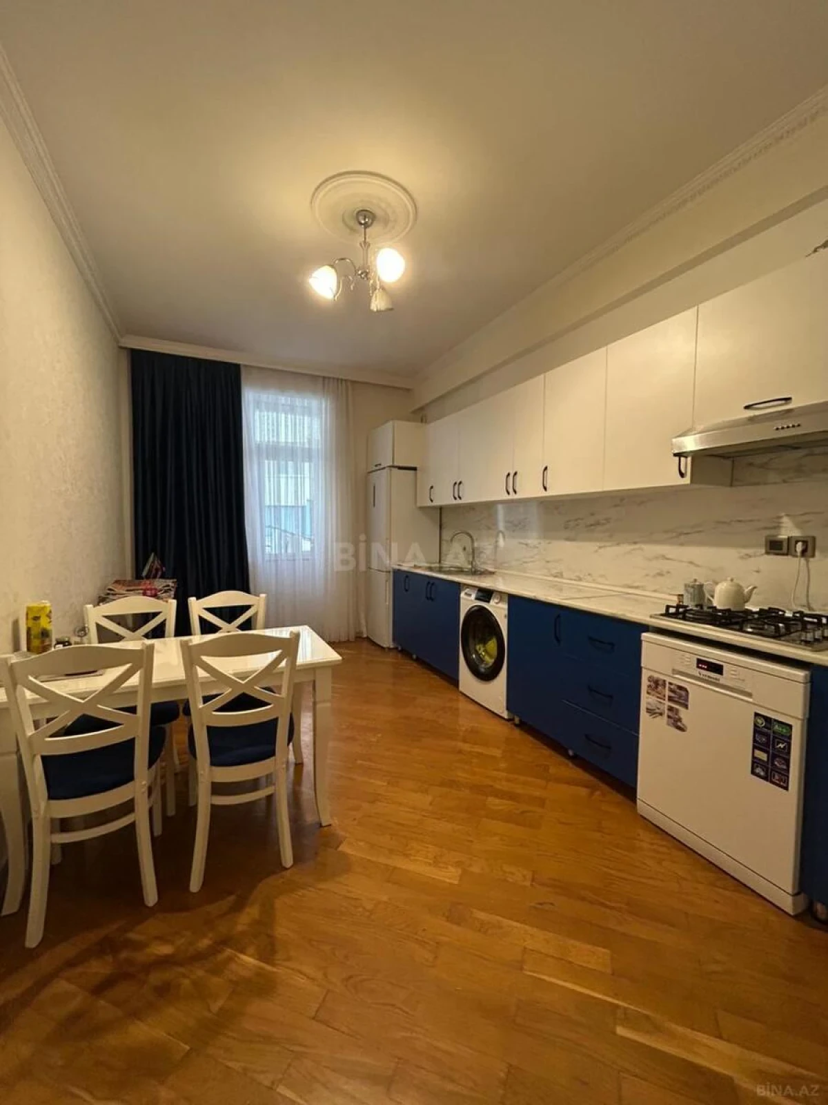 Kirayə verilir 2 otaqlı mənzil 80 m²