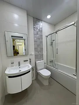 Kirayə verilir 3 otaqlı mənzil 130 m²