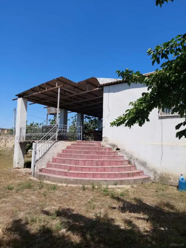 Satılır 3 otaqlı həyət evi 150 m²