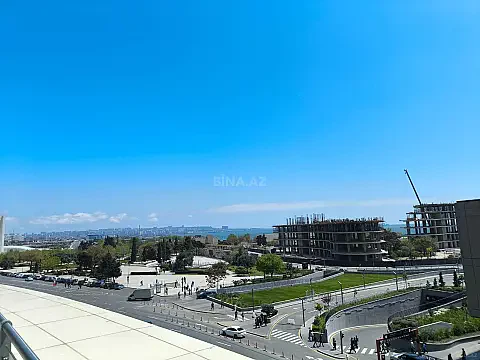 Kirayə verilir 5 otaqlı mənzil 320 m²