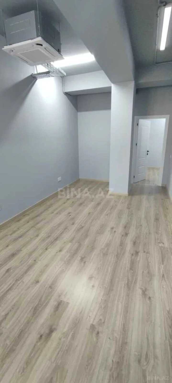 Kirayə verilir 2 otaqlı ofis 65 m²