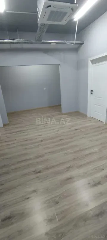 Kirayə verilir 2 otaqlı ofis 65 m²