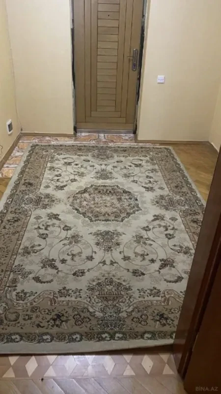 Kirayə verilir 2 otaqlı mənzil 99 m²