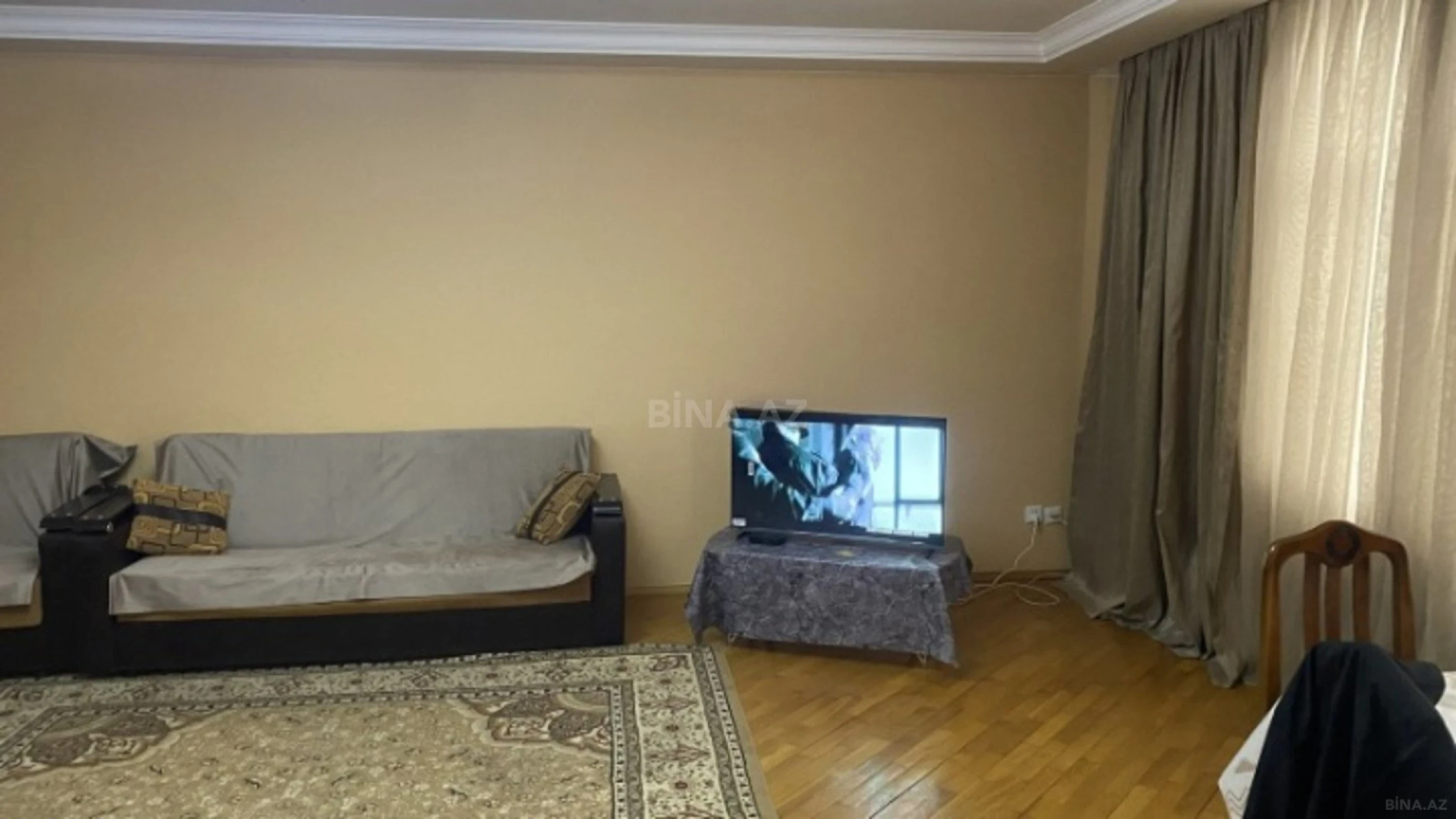 Kirayə verilir 2 otaqlı mənzil 99 m²