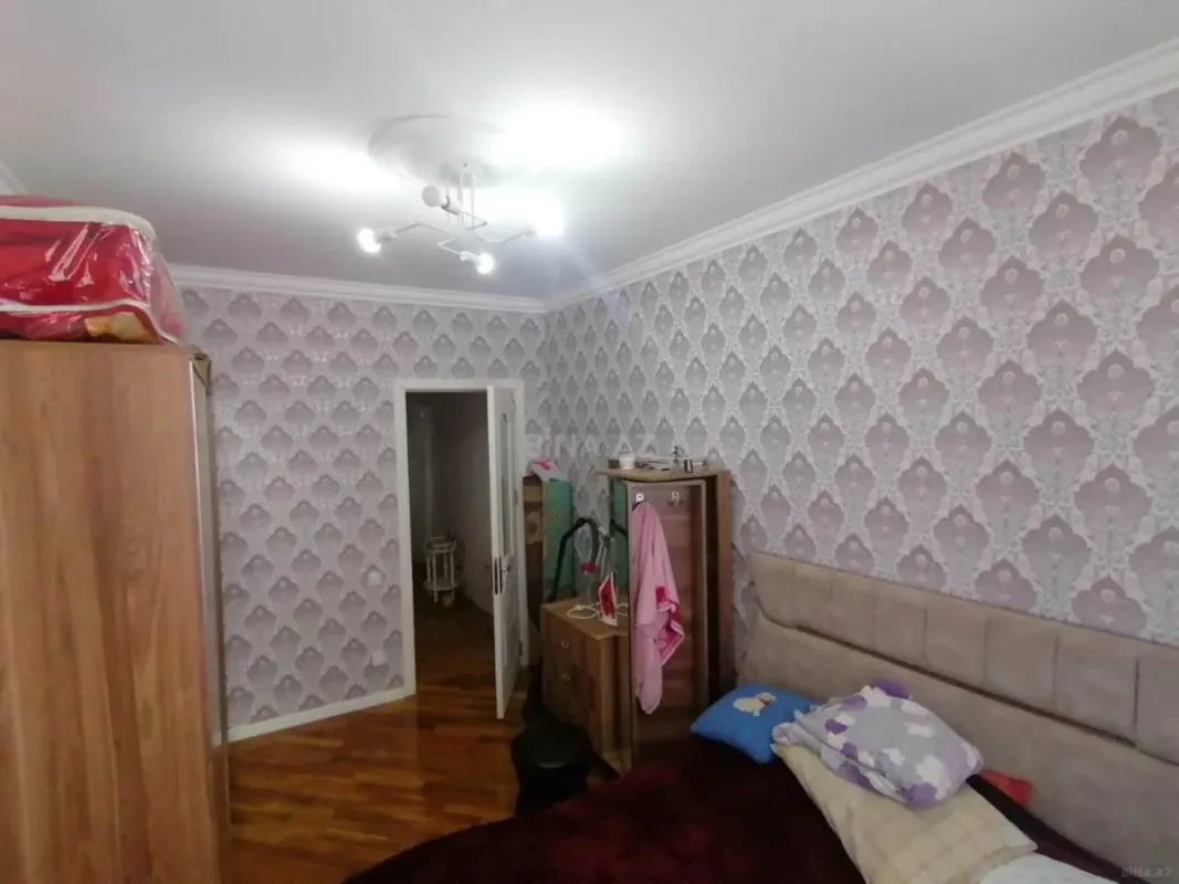 Satılır 4 otaqlı mənzil 123 m²