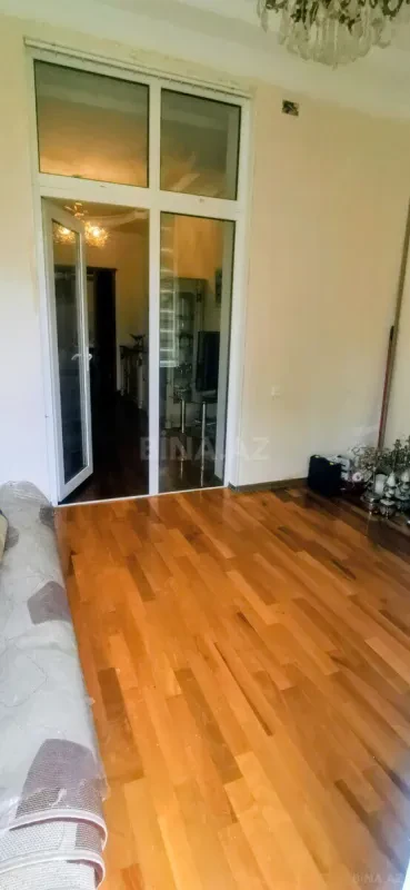 Kirayə verilir 3 otaqlı mənzil 80 m²