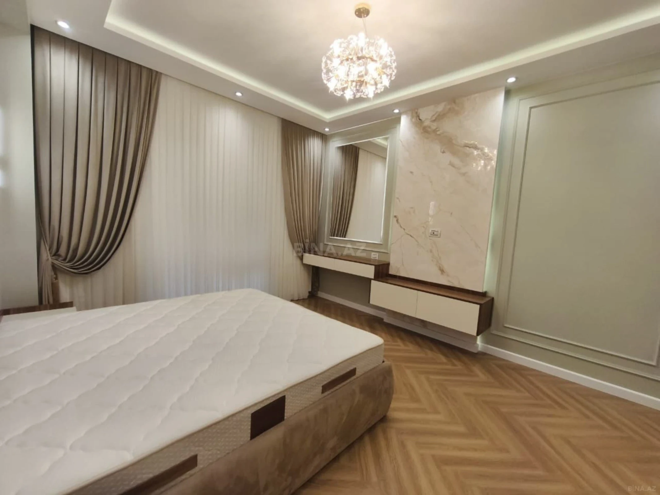 Kirayə verilir 3 otaqlı mənzil 115 m²
