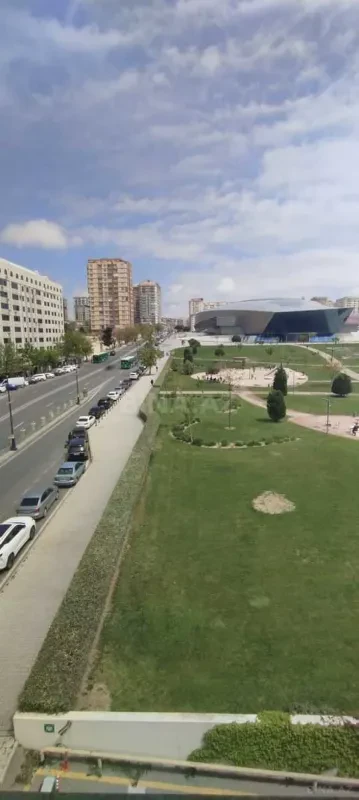 Kirayə verilir 3 otaqlı ofis 90 m²