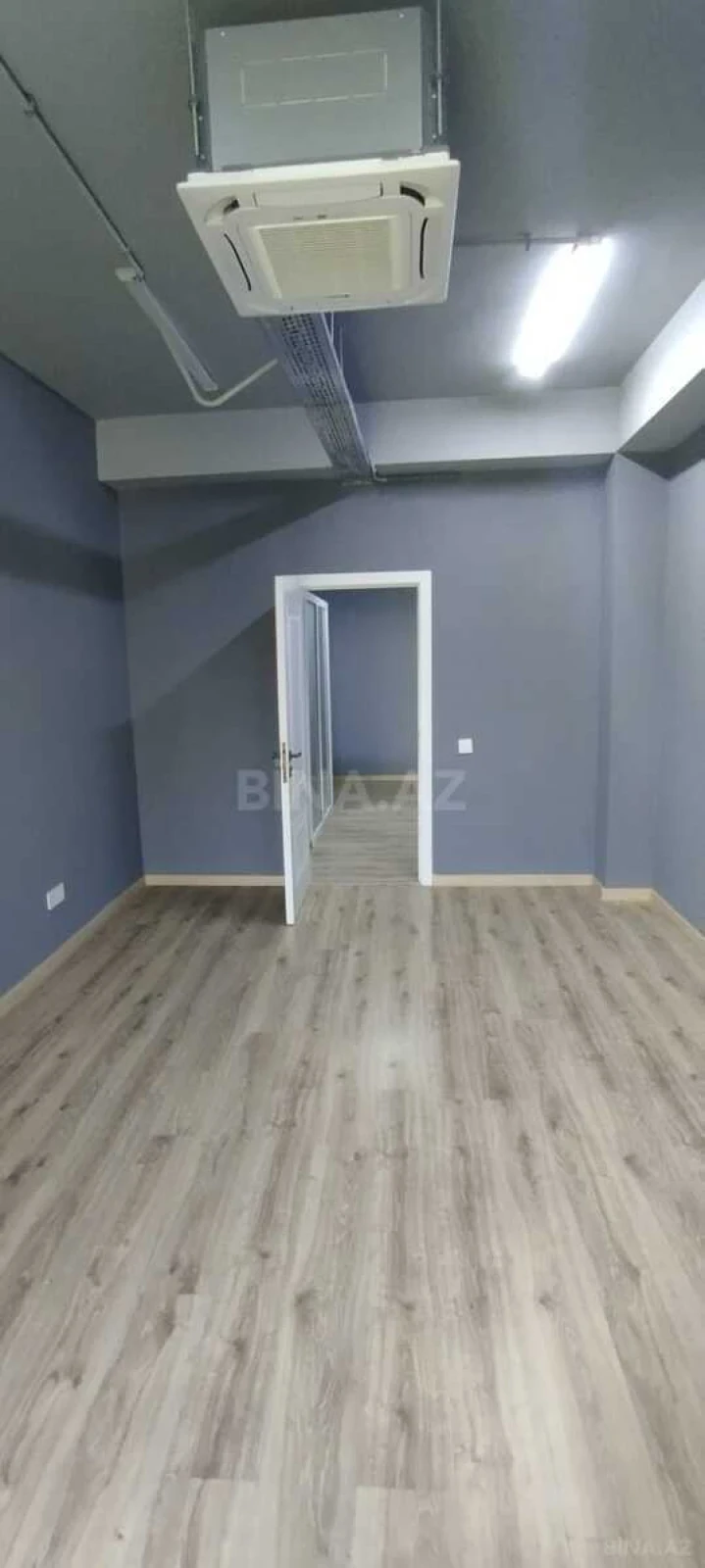 Kirayə verilir 3 otaqlı ofis 90 m²