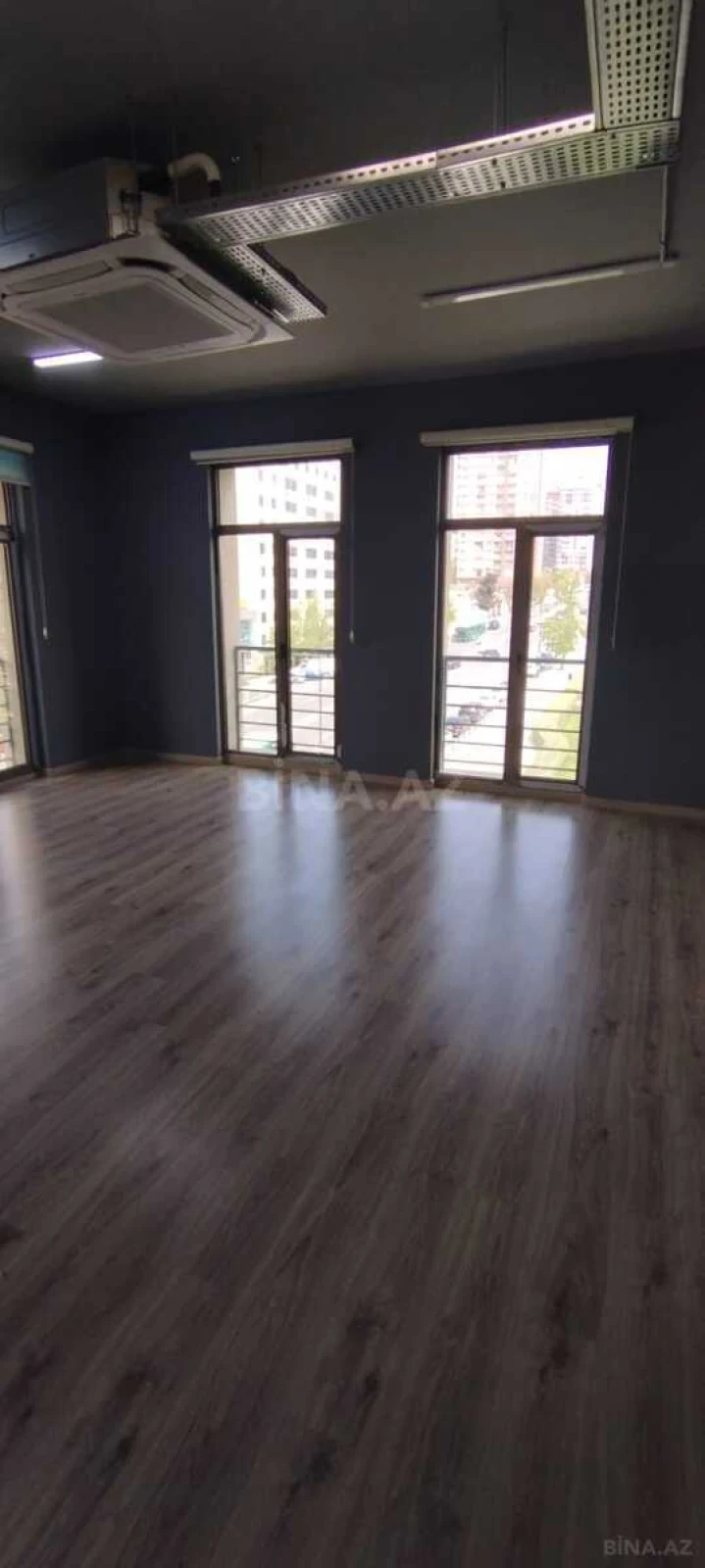 Kirayə verilir 3 otaqlı ofis 90 m²