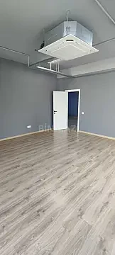 Kirayə verilir 3 otaqlı ofis 90 m²