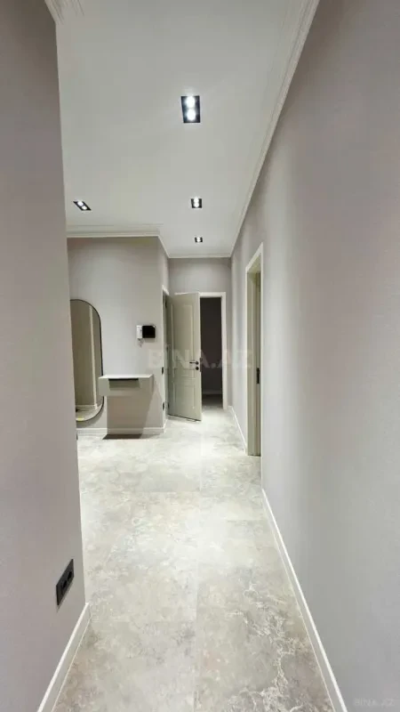 Kirayə verilir 3 otaqlı mənzil 140 m²