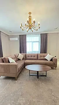 Kirayə verilir 3 otaqlı mənzil 140 m²