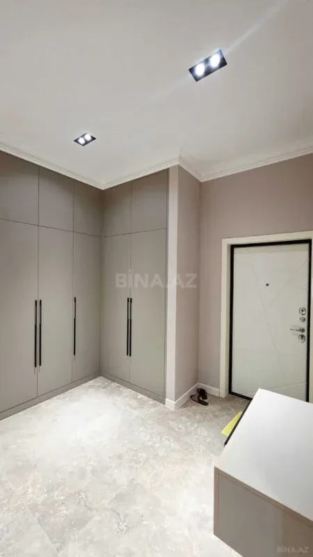 Kirayə verilir 3 otaqlı mənzil 140 m²