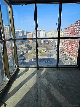 Satılır 3 otaqlı mənzil 108.8 m²