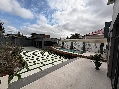 Satılır 3 otaqlı həyət evi 140 m²