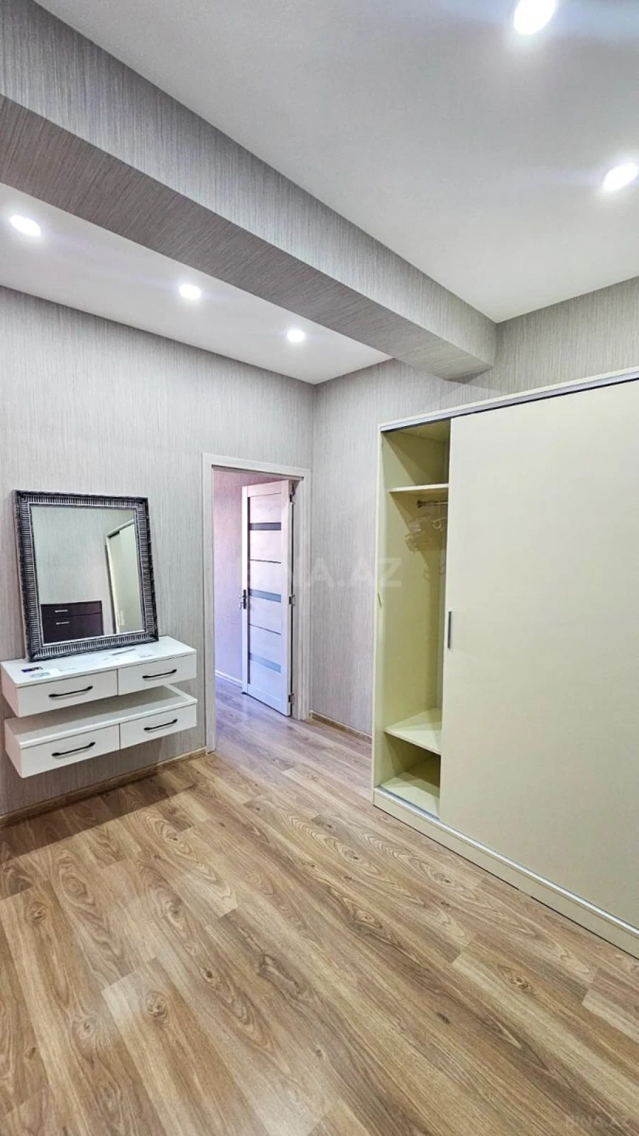 Kirayə verilir 2 otaqlı mənzil 62 m²