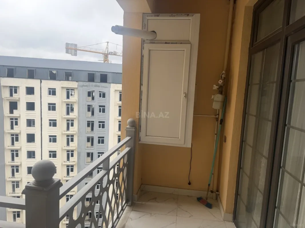 Satılır 3 otaqlı mənzil 80 m²