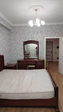 Kirayə verilir 2 otaqlı mənzil 65 m²