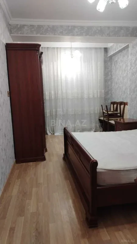 Kirayə verilir 2 otaqlı mənzil 65 m²