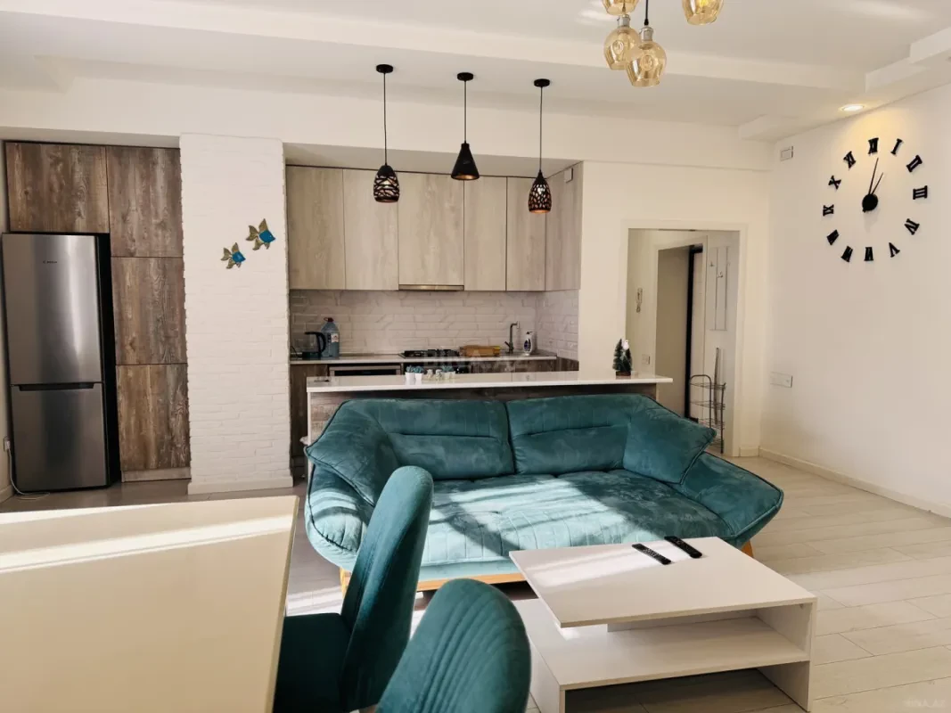 Kirayə verilir 3 otaqlı mənzil 100 m²