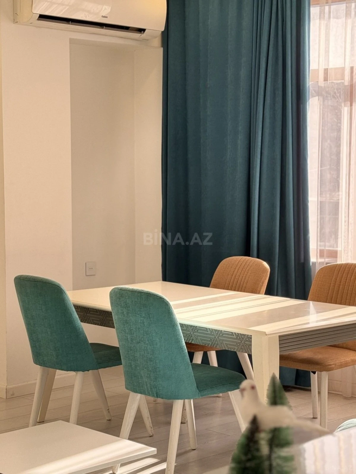 Kirayə verilir 3 otaqlı mənzil 100 m²