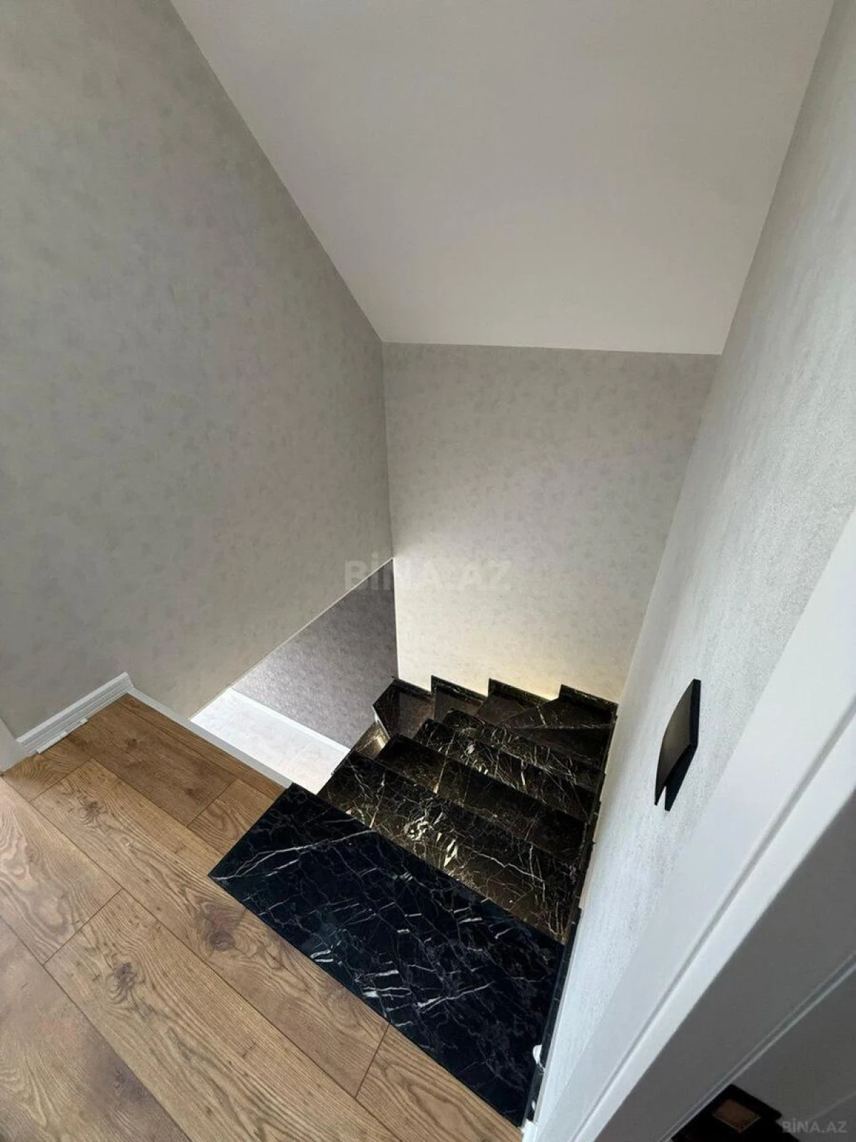 Satılır 4 otaqlı həyət evi 110 m²