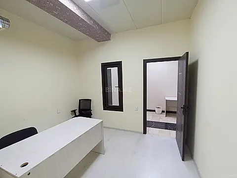 Kirayə verilir 2 otaqlı ofis 30 m²