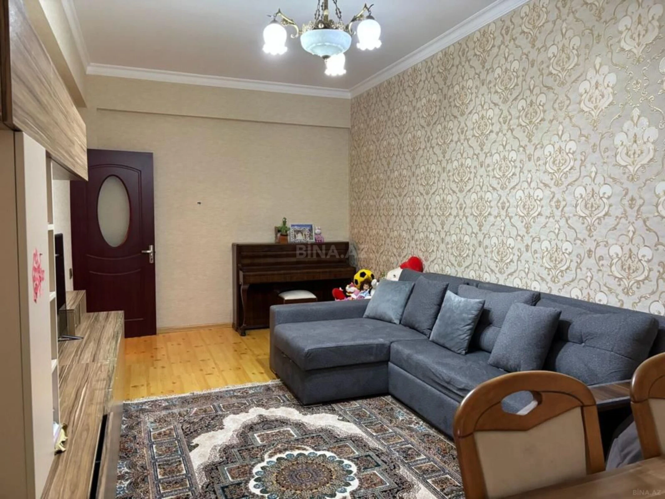 Kirayə verilir 2 otaqlı mənzil 72 m²