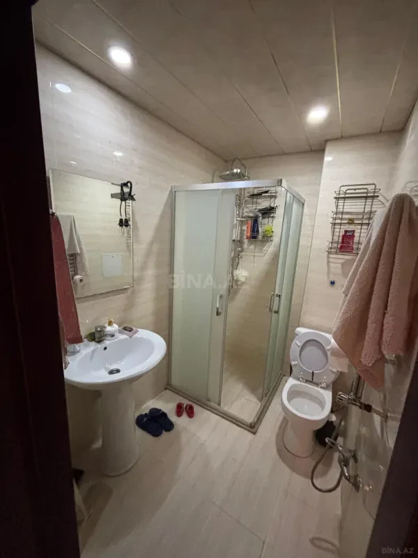 Kirayə verilir 2 otaqlı mənzil 72 m²