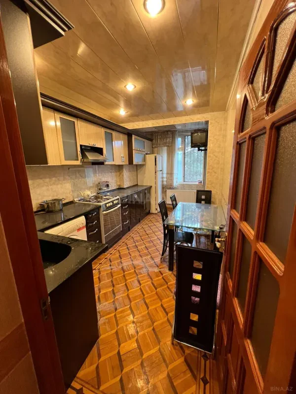 Kirayə verilir 3 otaqlı mənzil 100 m²
