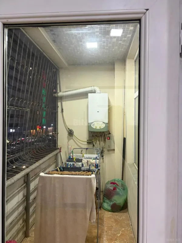 Satılır 2 otaqlı mənzil 109 m²