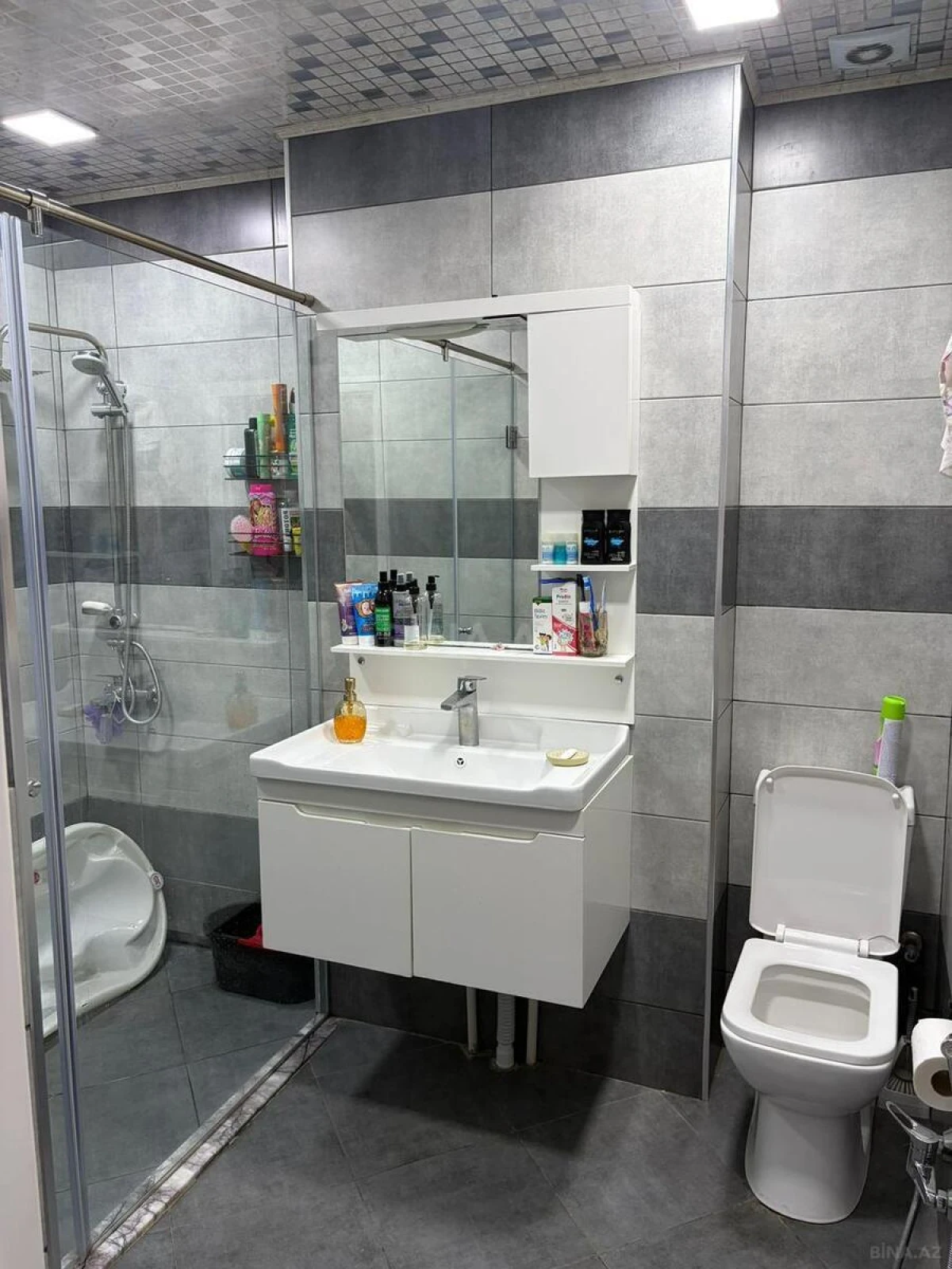 Satılır 2 otaqlı mənzil 109 m²