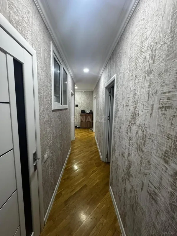 Satılır 2 otaqlı mənzil 109 m²