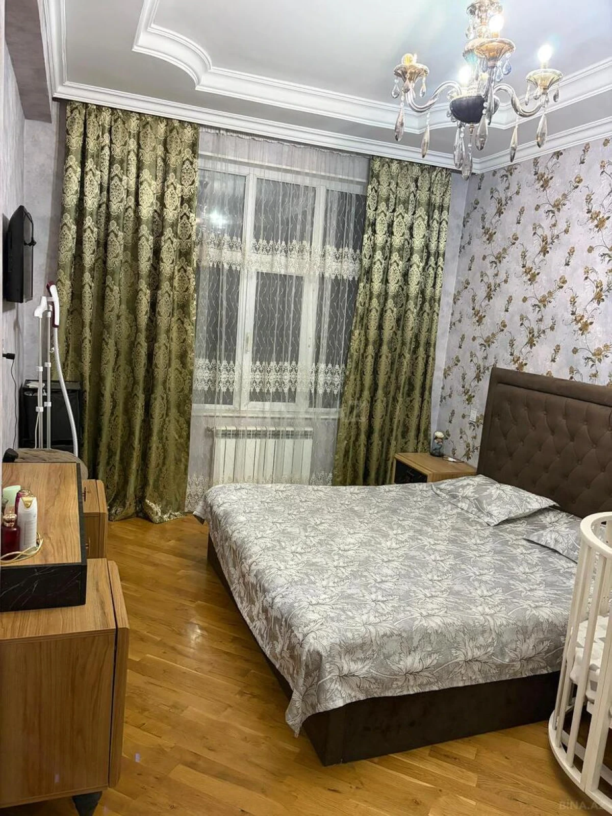 Satılır 2 otaqlı mənzil 109 m²