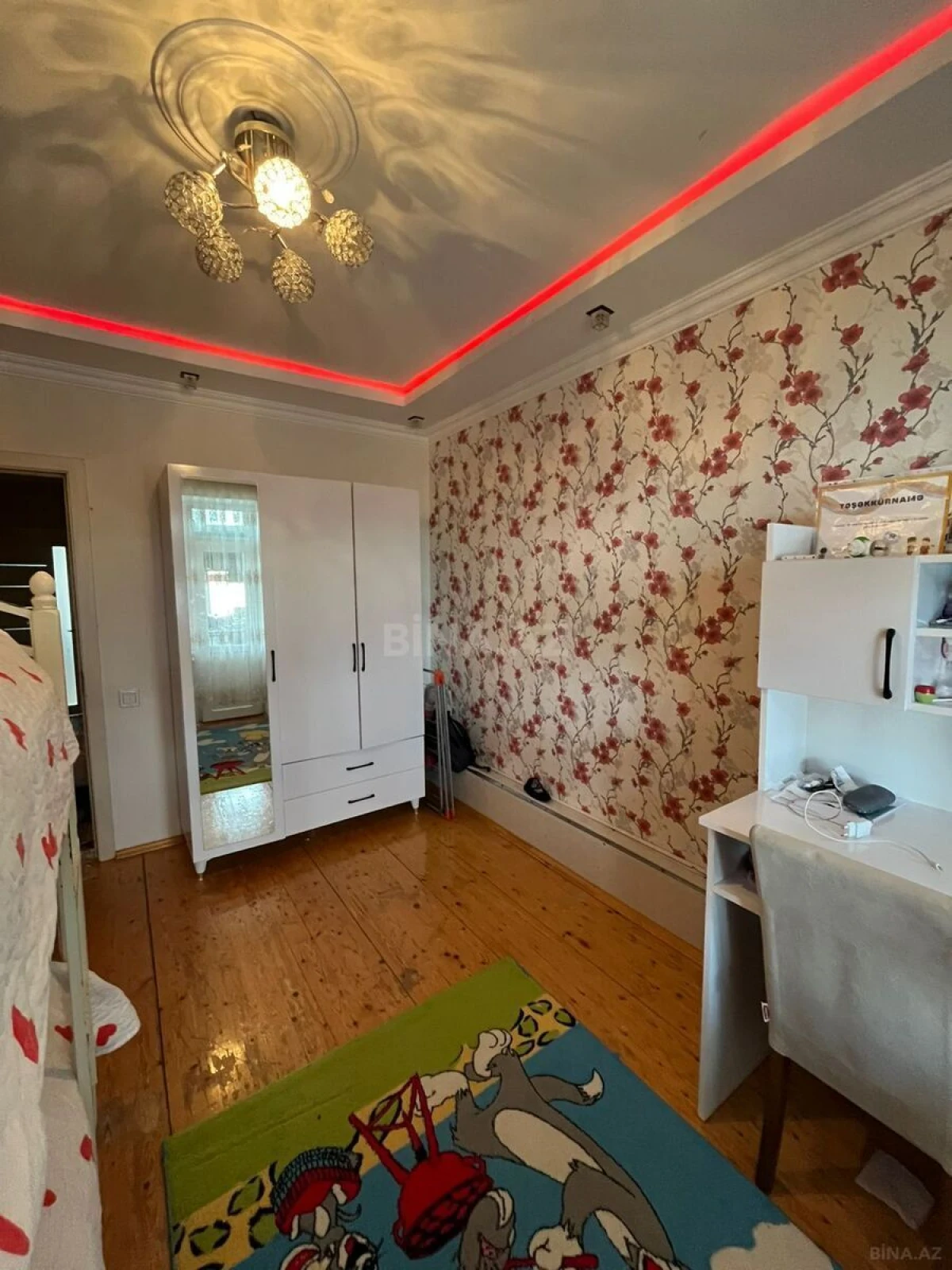 Satılır 3 otaqlı mənzil 52 m²